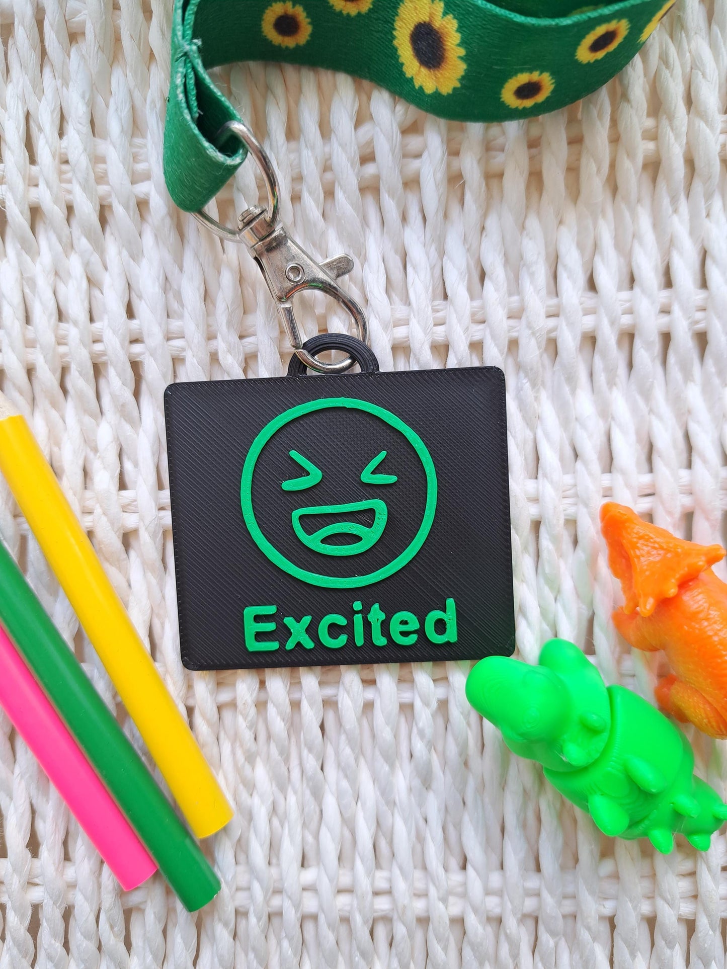 Autism communication tag – "Sad" black and green 3D-printed keyring. Sensory-friendly, non-verbal aid for autistic individuals, ADHD, and SEN. Helps with emotional regulation and expression. Perfect for PECS, AAC users, and daily communication support.