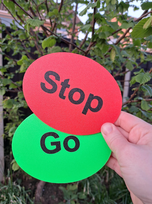 Stop and Go visual sign set